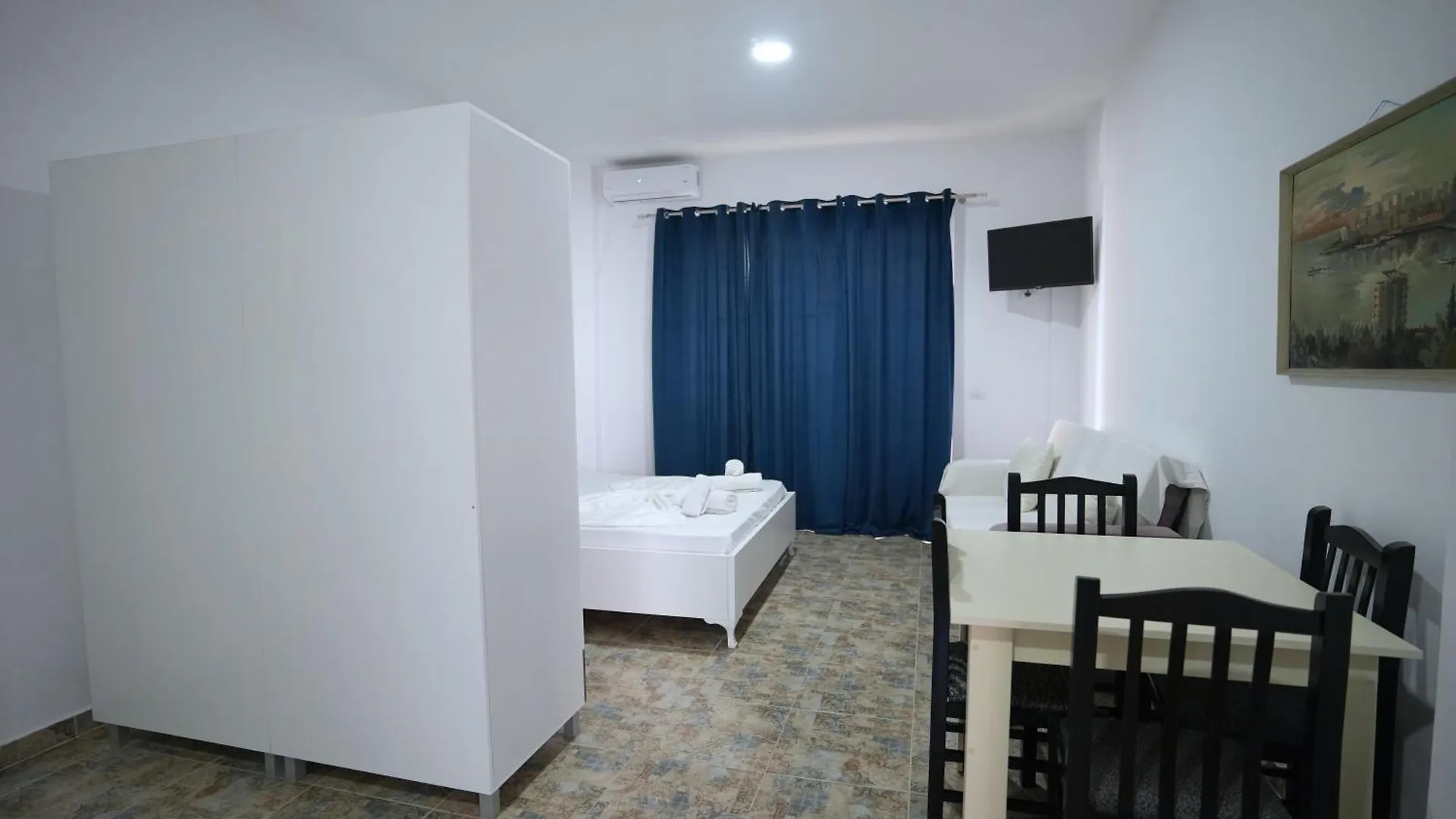 South Blue Apartments Sarande 0*,