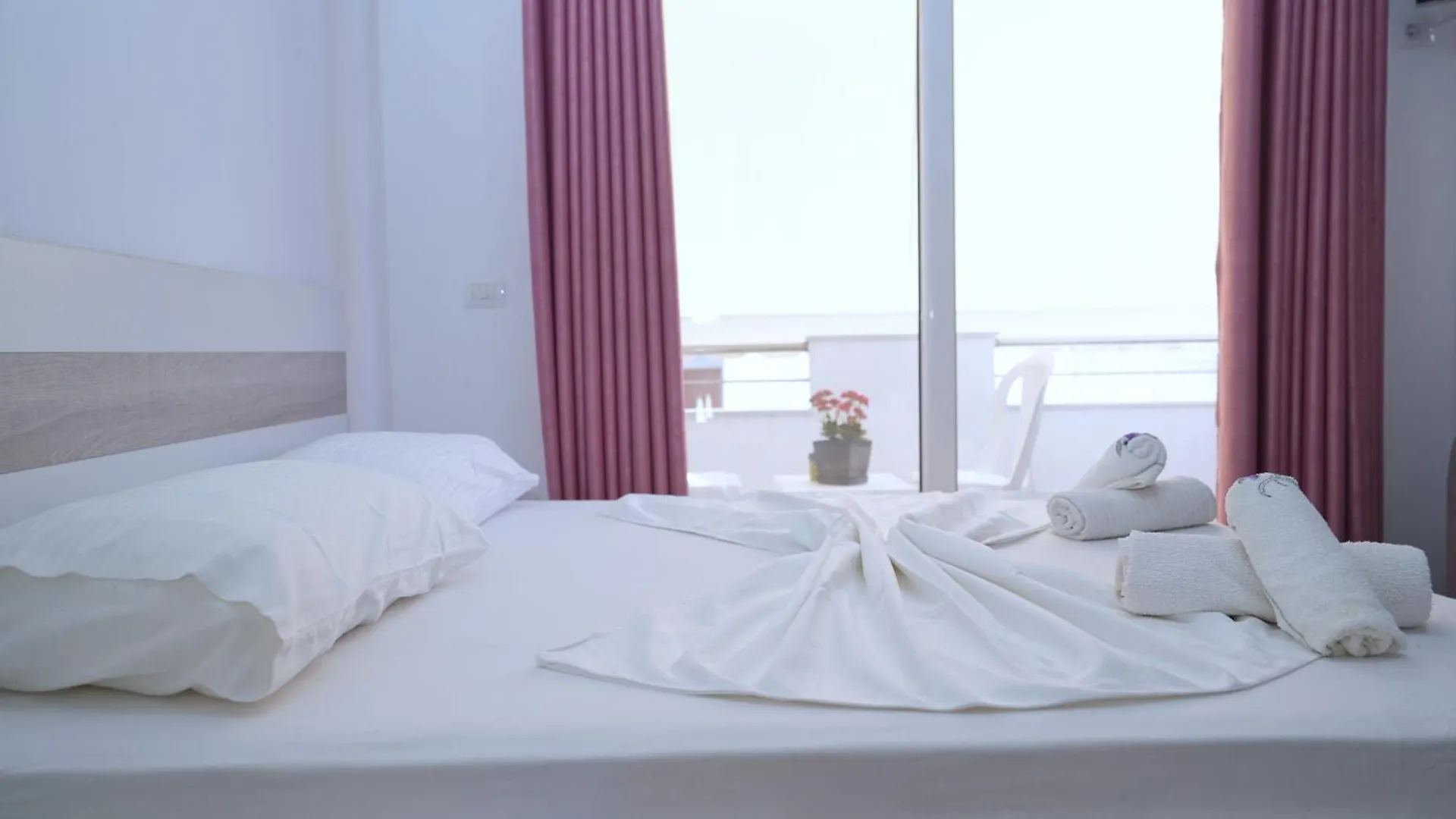 South Blue Apartments Sarande
